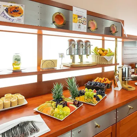 ホテル Seetelhotel Nautic Usedom & Fuer Wellness & Genuss Auf Usedom 4*