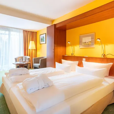 ホテル Seetelhotel Nautic Usedom & Fuer Wellness & Genuss Auf Usedom 4*